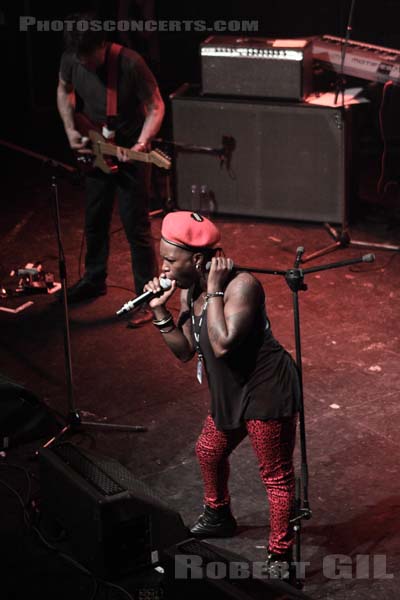 CHK CHK CHK - 2010-10-09 - PARIS - La Cigale - 